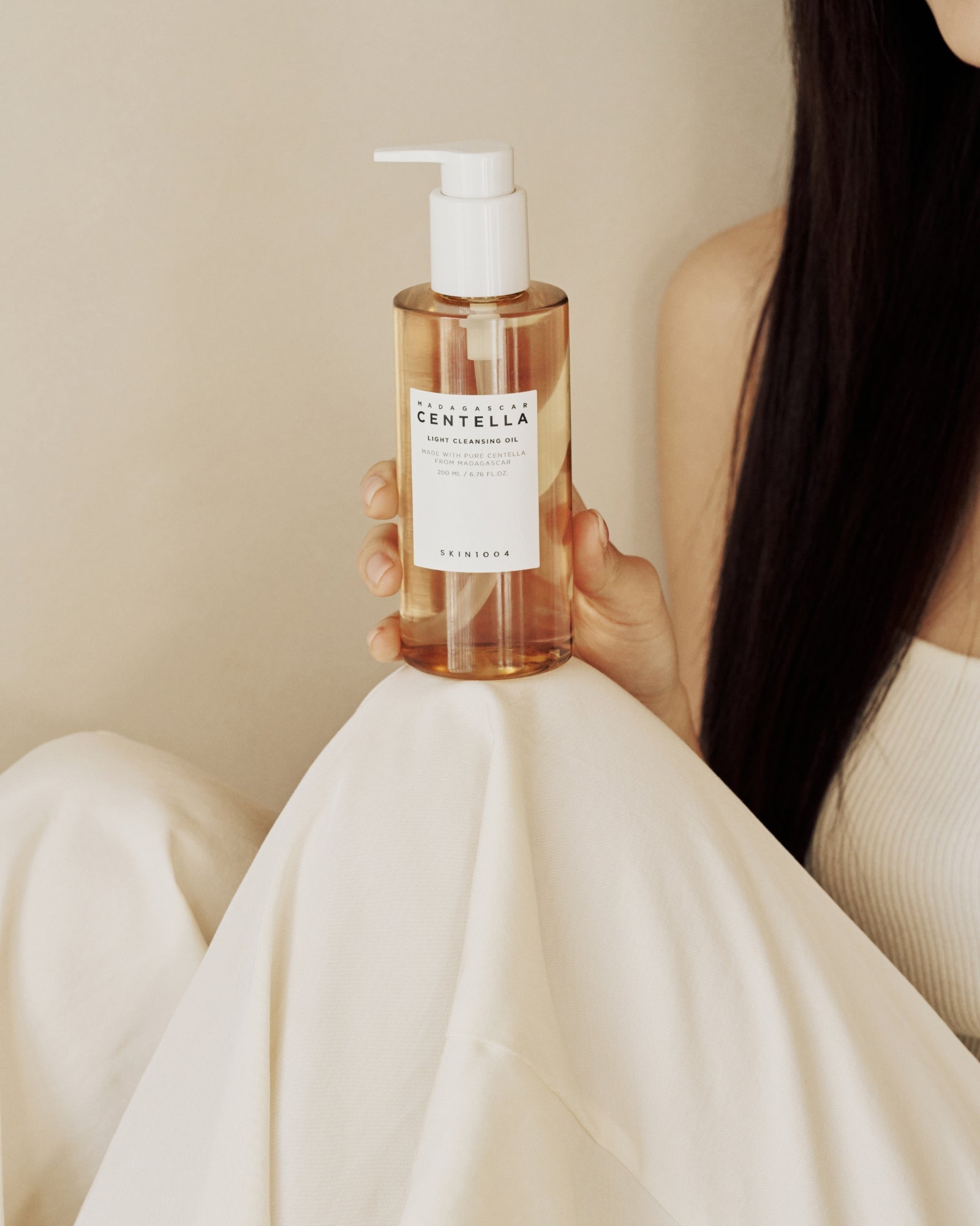 Madagascar Centella Light Cleansing Oil