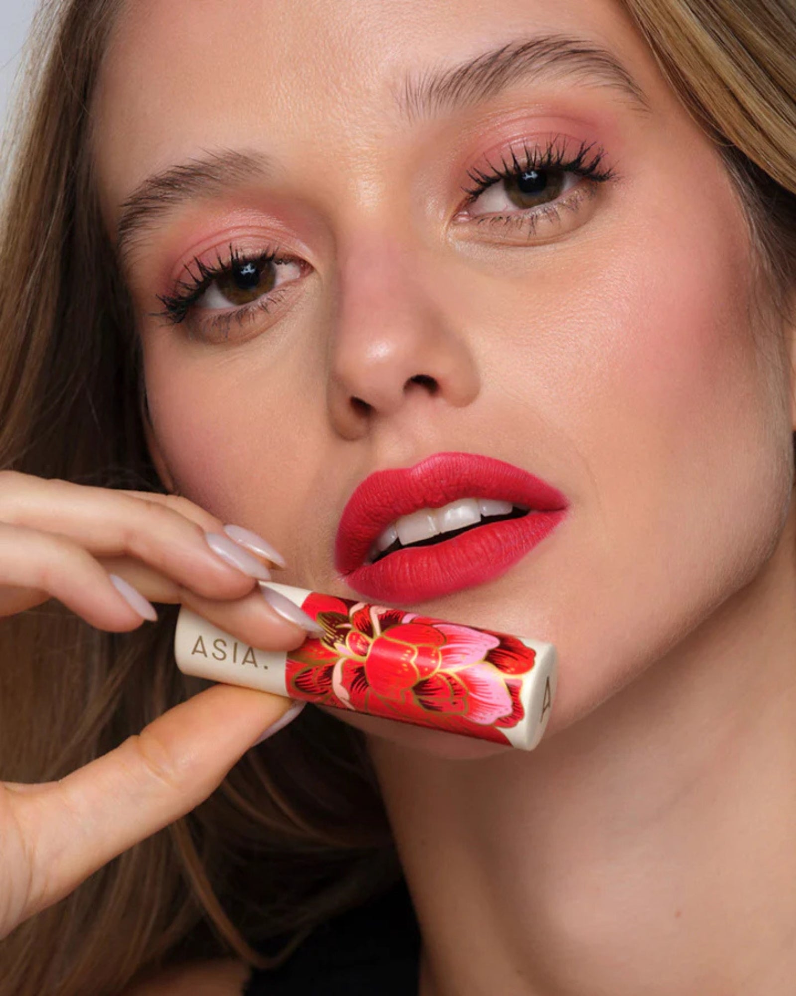 Labial Antiage Mate Red Lips ASIA