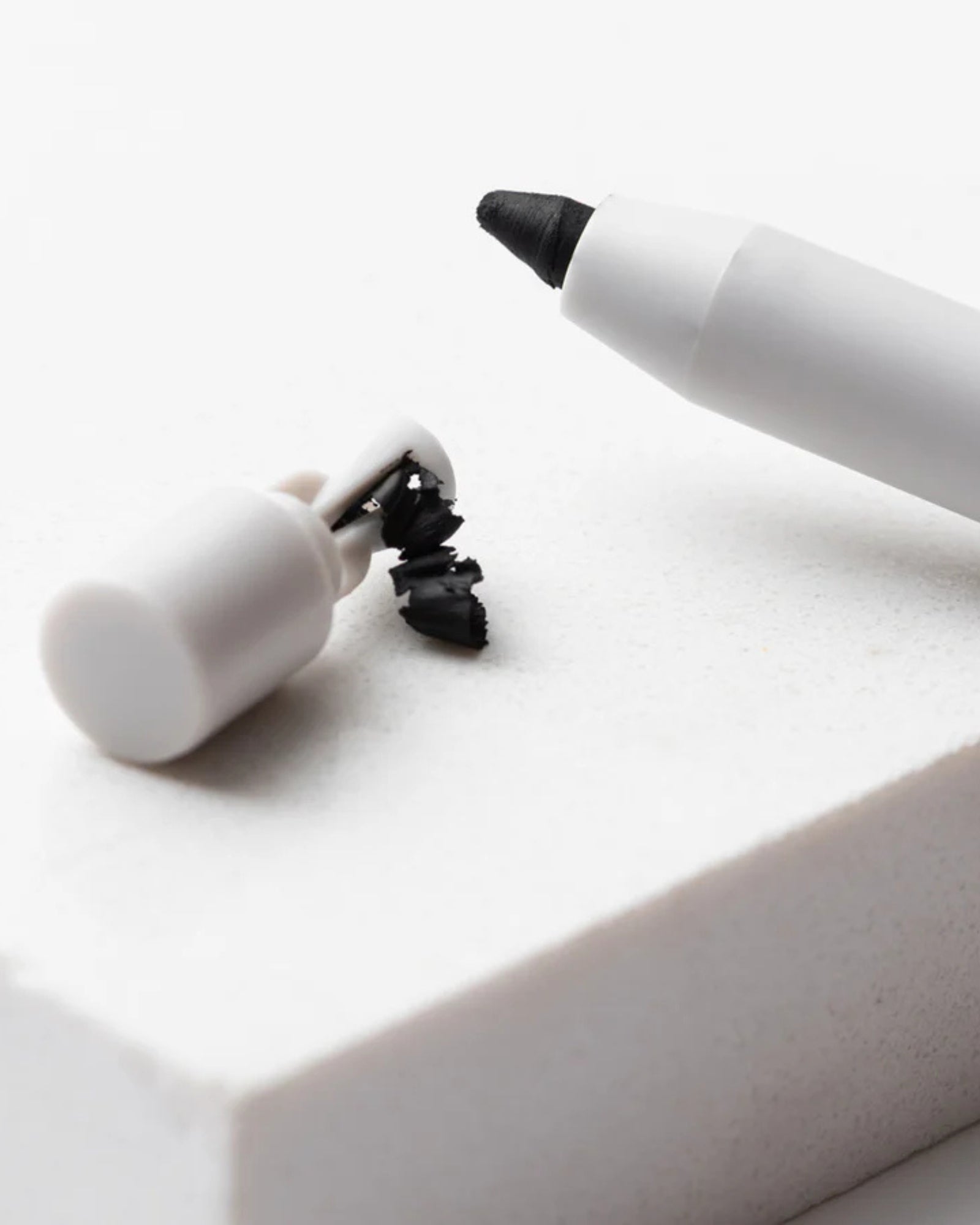 Delineador de Ojos Eyeliner ASIA