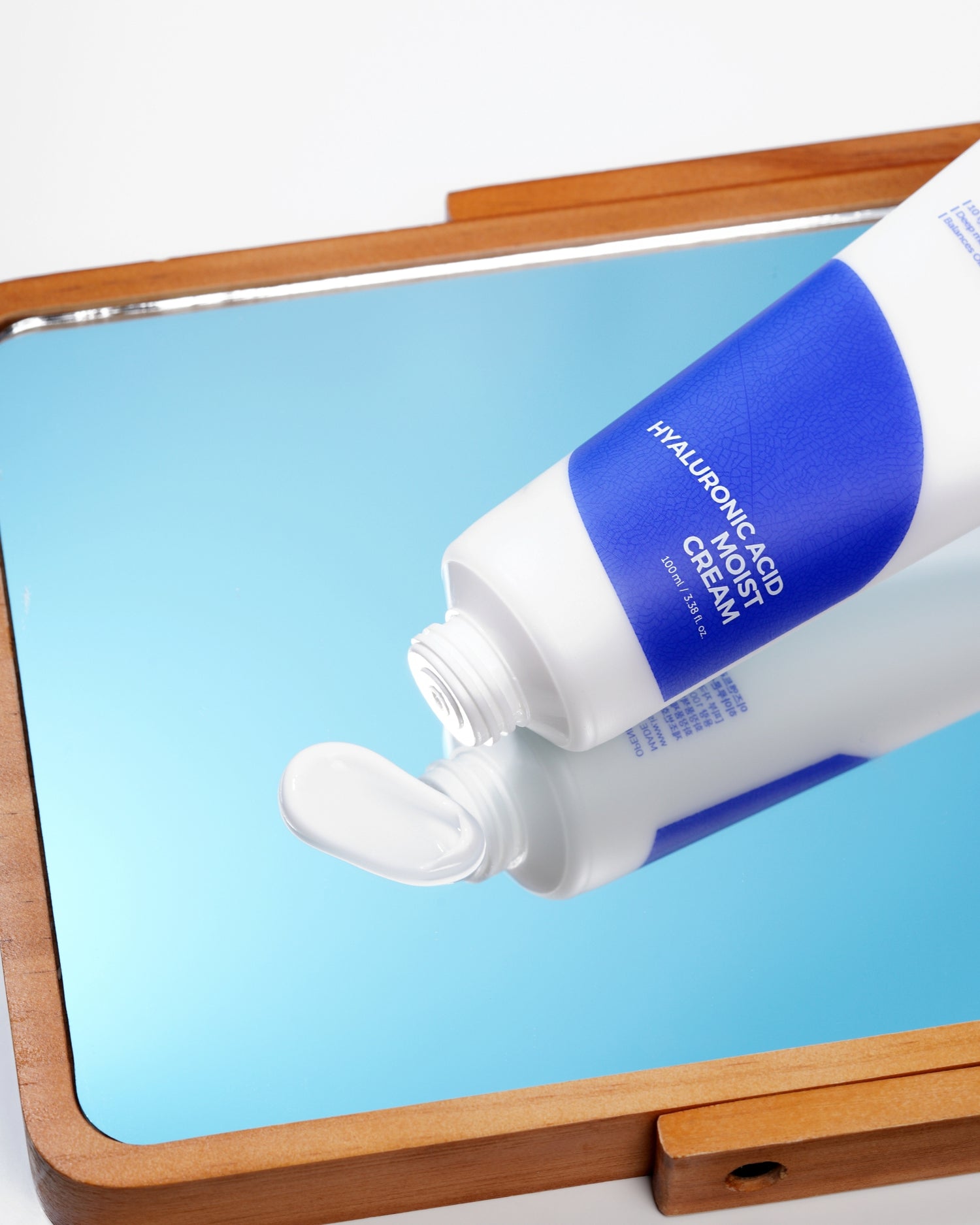 Hyaluronic Acid Moist Cream ISNTREE